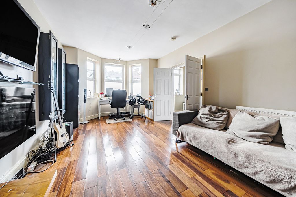 Property photo 2 of 14 Reception