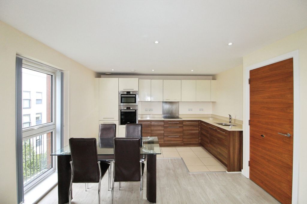 Property photo 3 of 23 Gallery