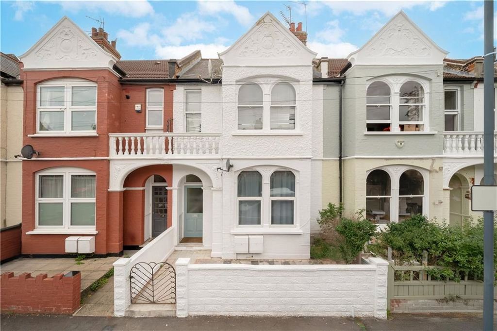 Property photo 1 of 6
