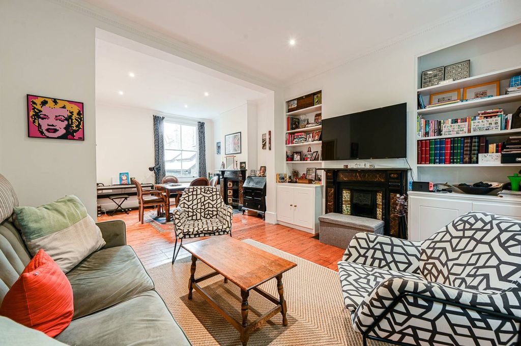 Property photo 2 of 13