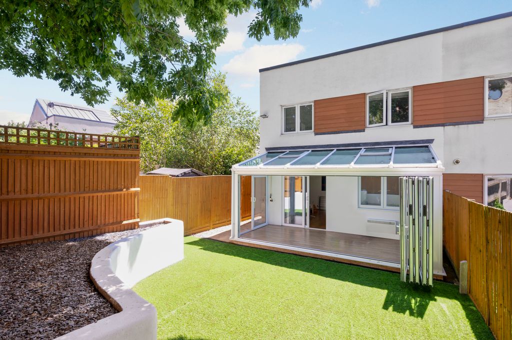 Property photo 1 of 16 Picture No. 26