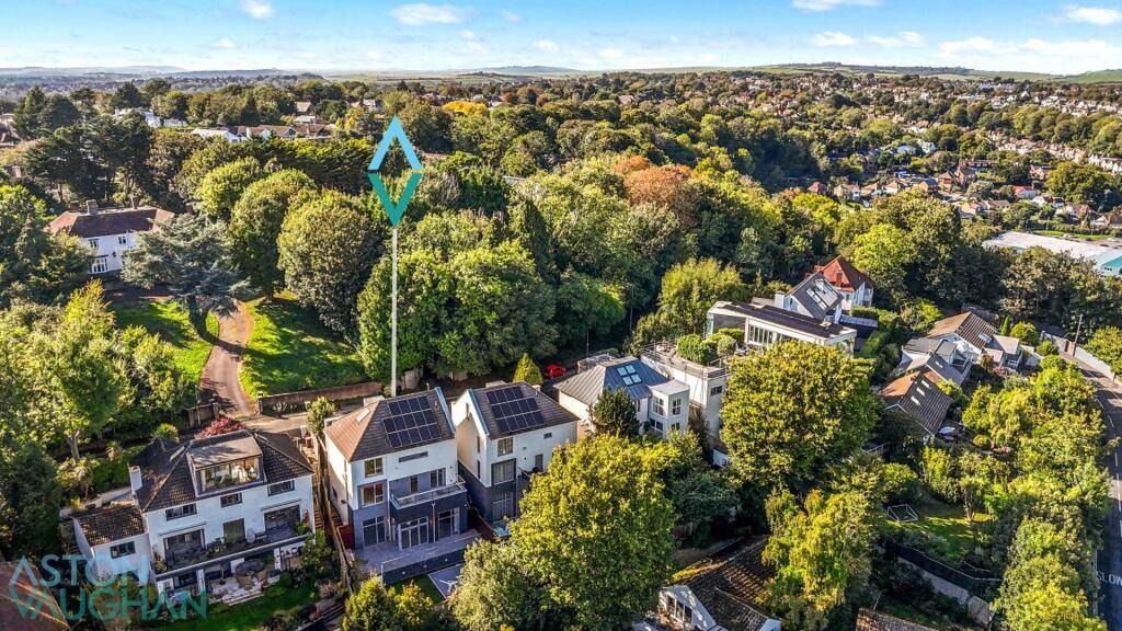 Property photo 1 of 56 4550310