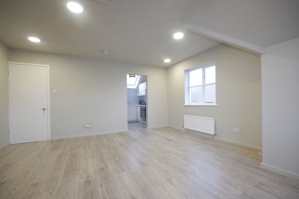 Property photo 2 of 7 Reception