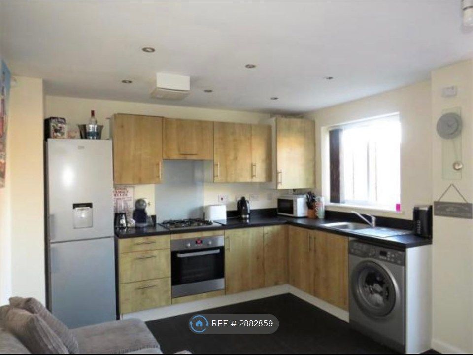 Property photo 3 of 13