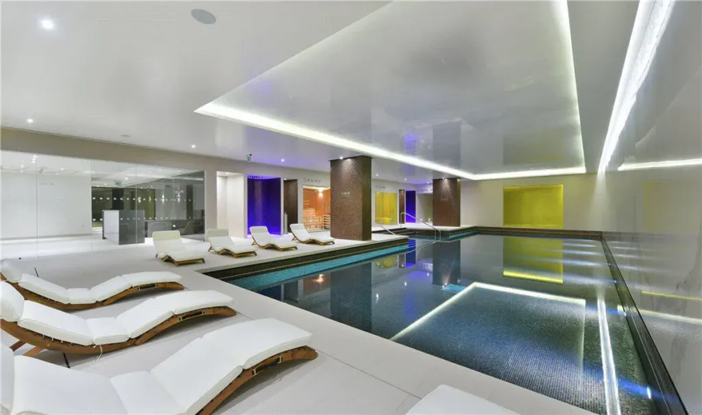 Property photo 2 of 6