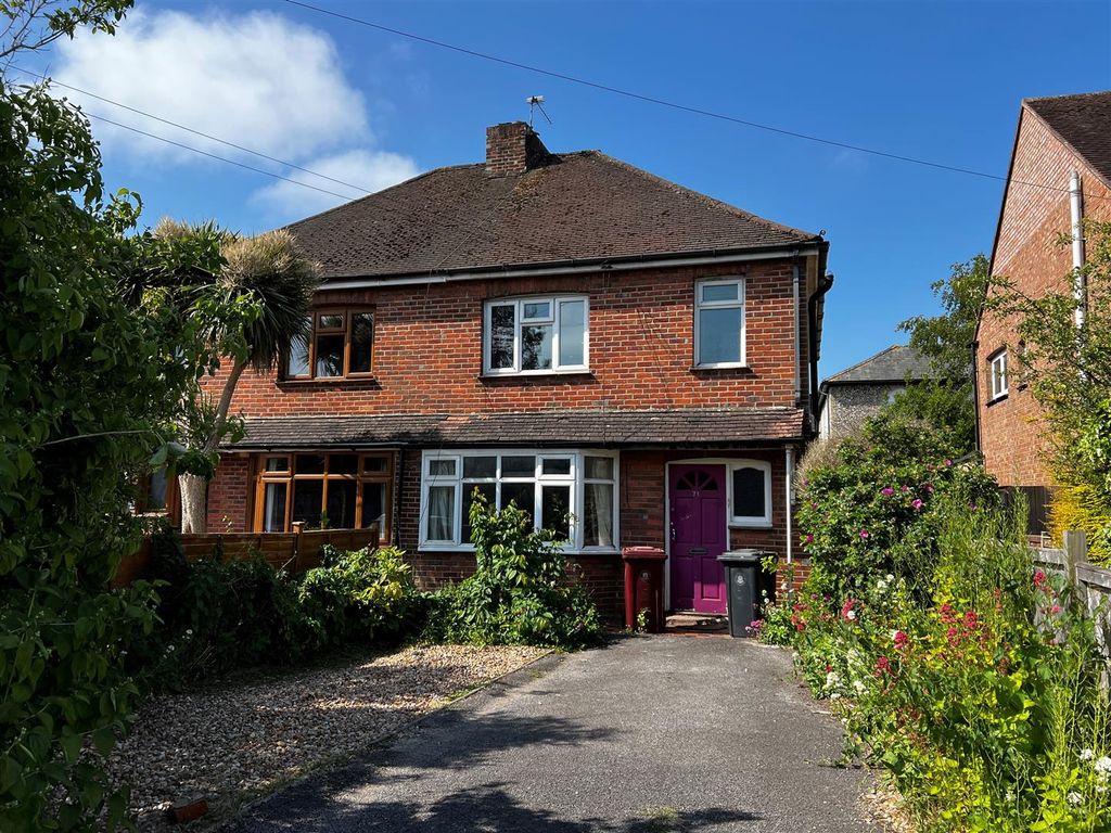 Property photo 1 of 4 Front