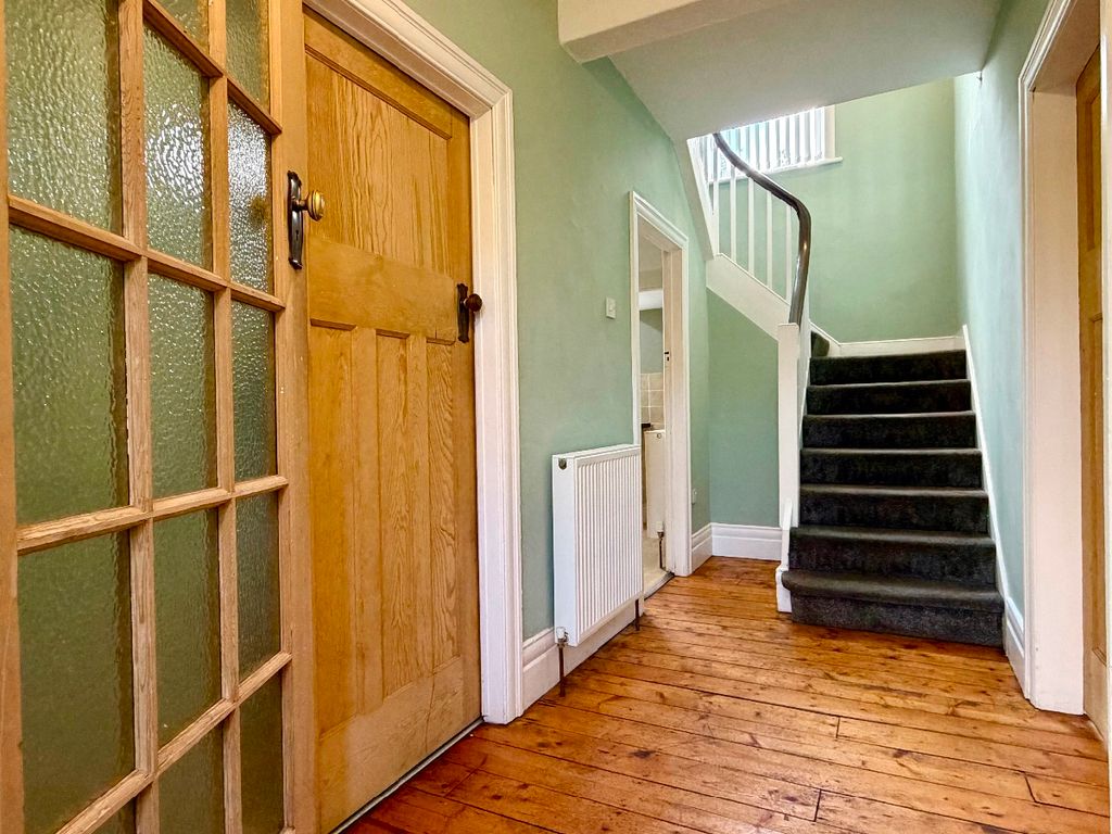 Property photo 3 of 25