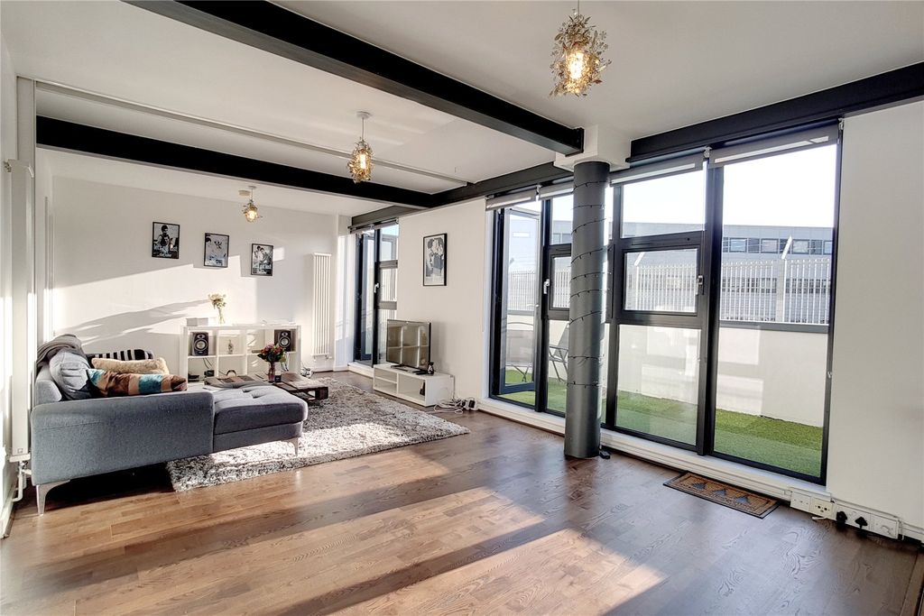 Property photo 1 of 13 Picture No. 07