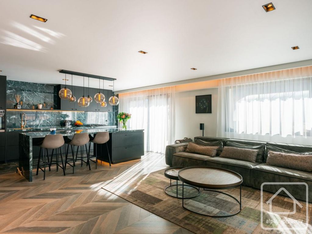 Property photo 1 of 26