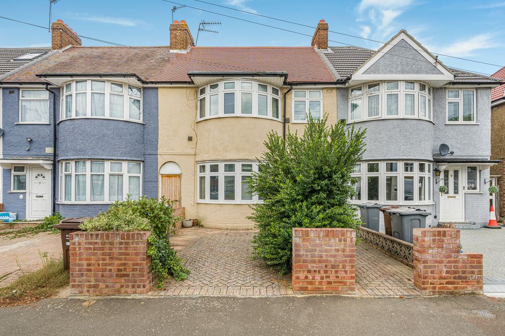 Property photo 1 of 12