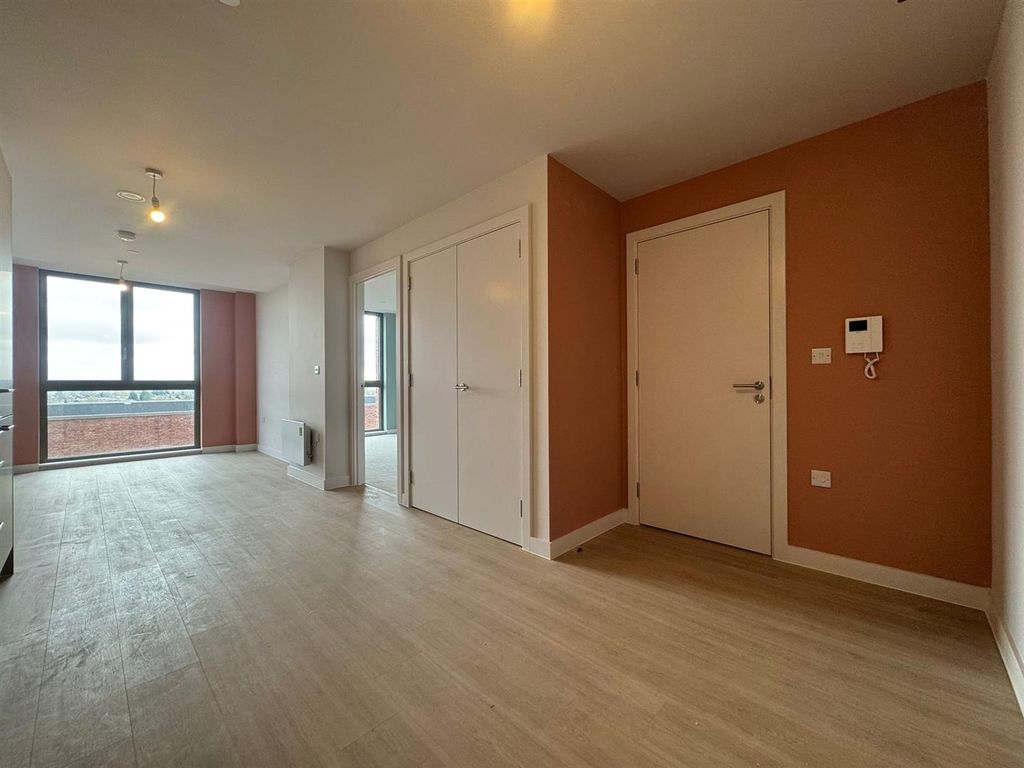 Property photo 2 of 12 Lounge Pic 4.Jpeg