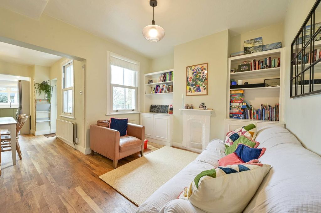 Property photo 2 of 14