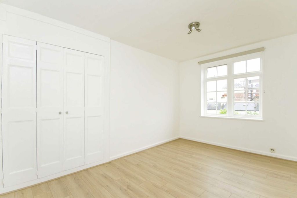 Property photo 2 of 3
