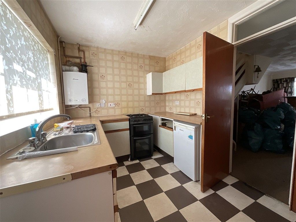 Property photo 3 of 3 Kitchen