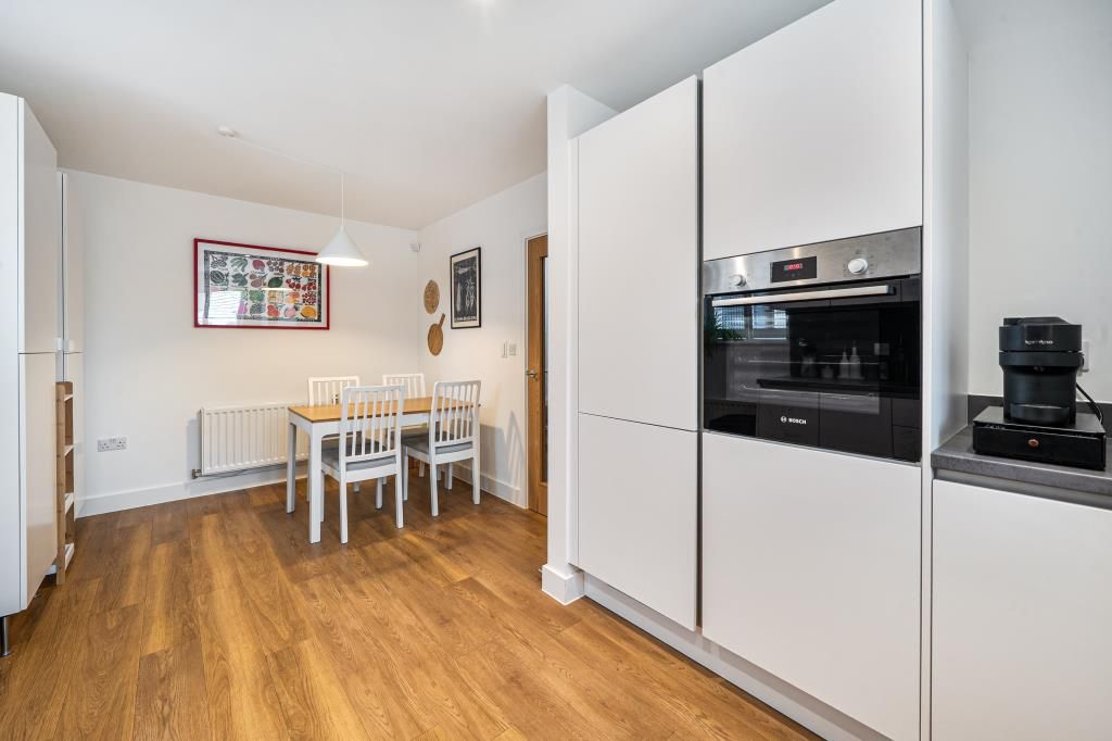 Property photo 3 of 21 Kitchen