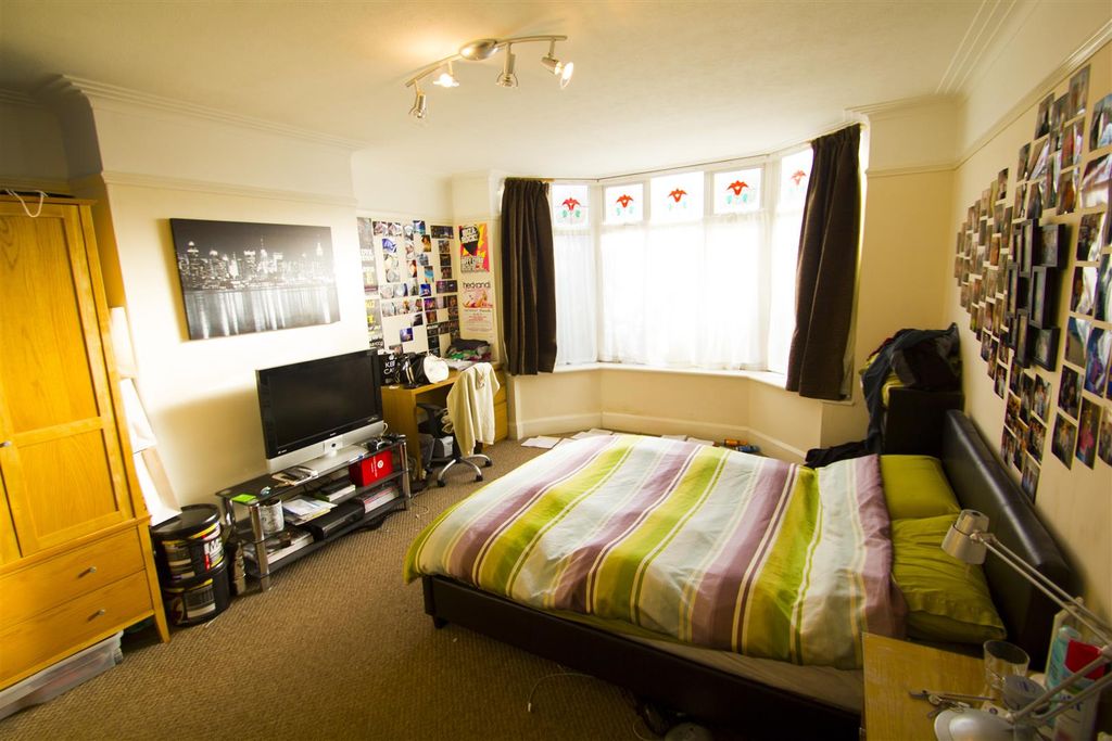 Property photo 3 of 11 Property Photo