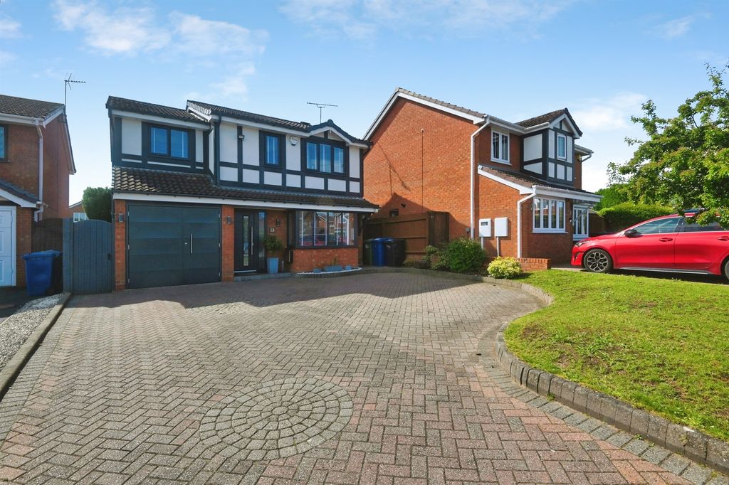 Property photo 1 of 18