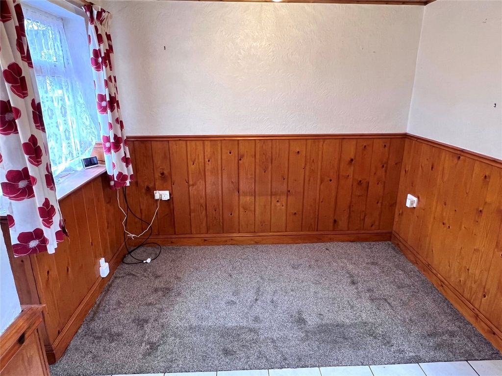 Property photo 3 of 11 Picture No. 06