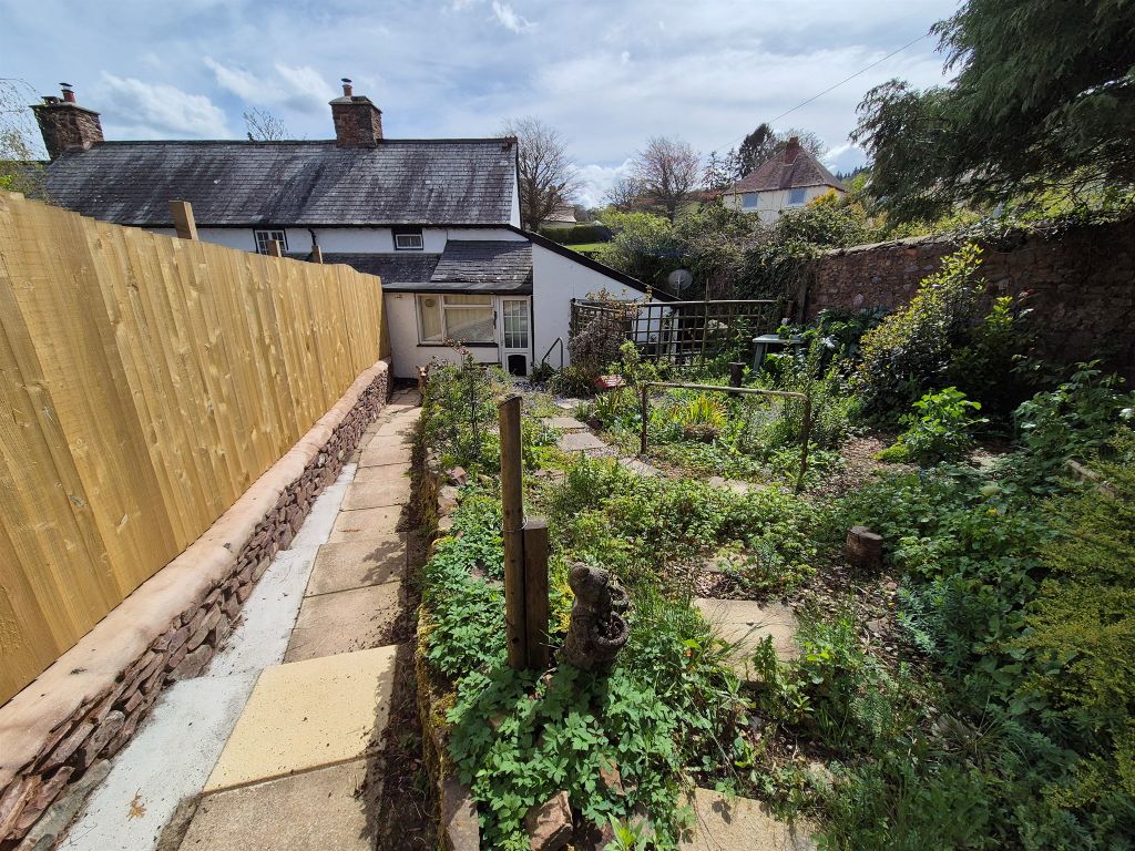 Property photo 2 of 12