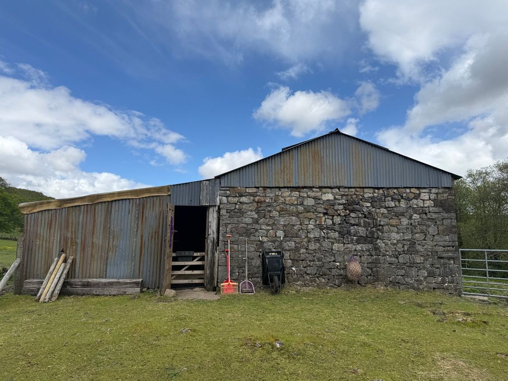 Property photo 3 of 18