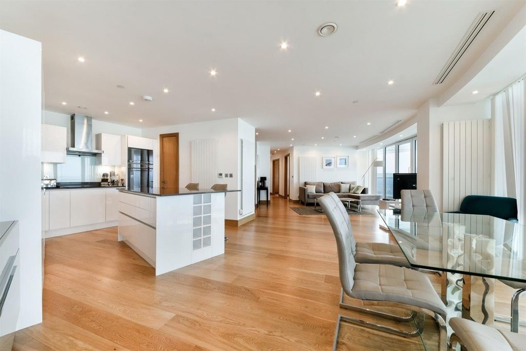 Property photo 3 of 17 2.Jpg