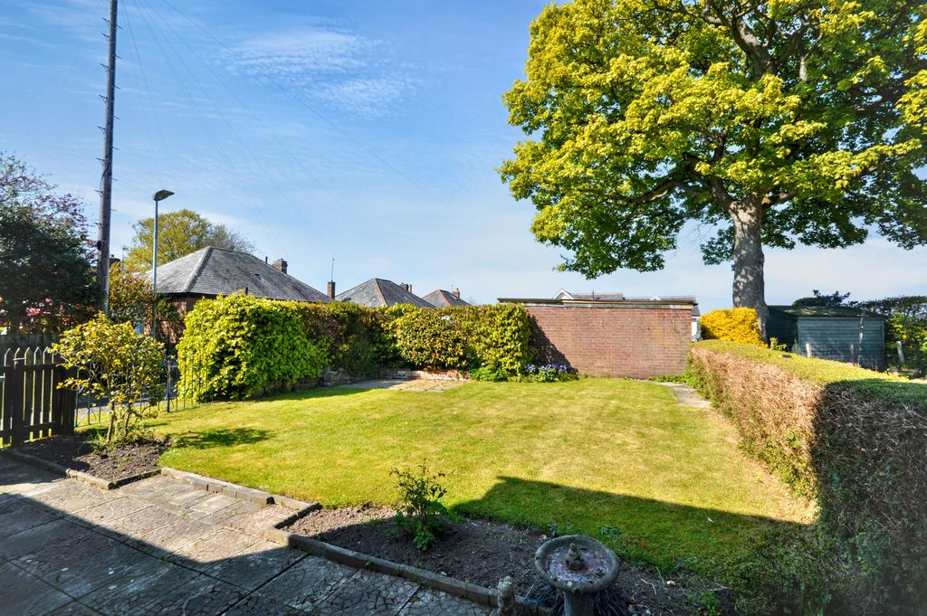 Property photo 3 of 17 Photo 13