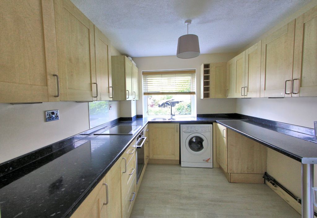 Property photo 2 of 12 Picture No. 09