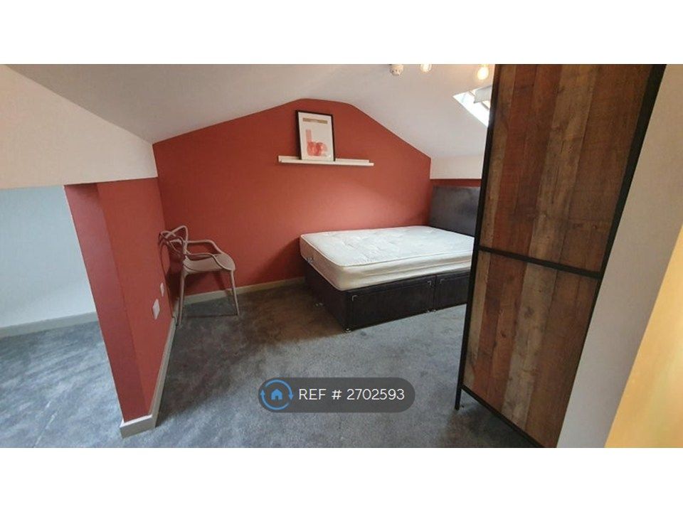 Property photo 1 of 3