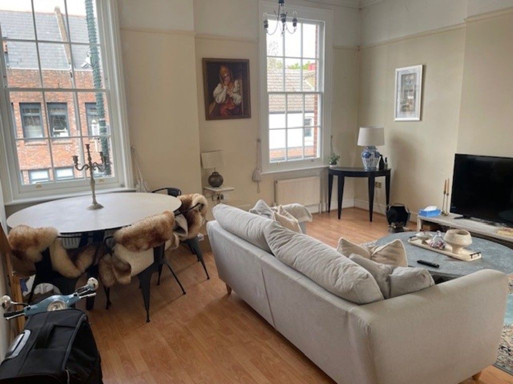 Property photo 2 of 6