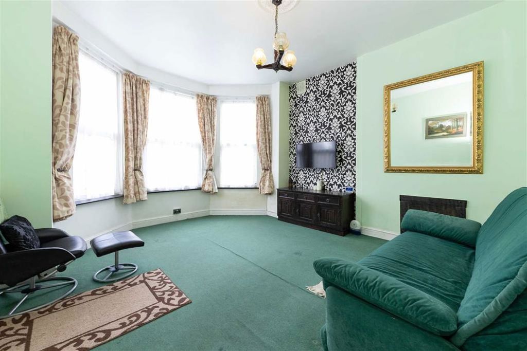 Property photo 2 of 5