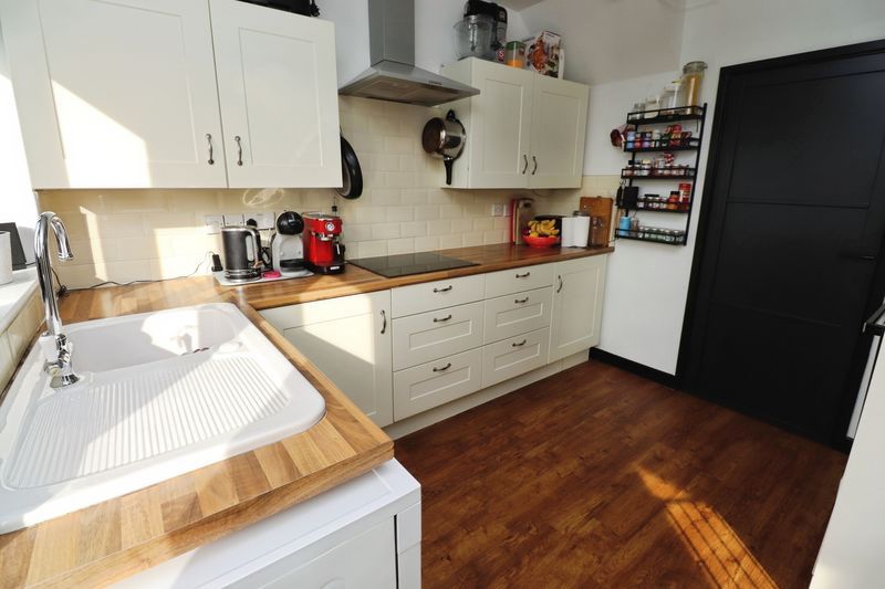 Property photo 2 of 10 Photo 10