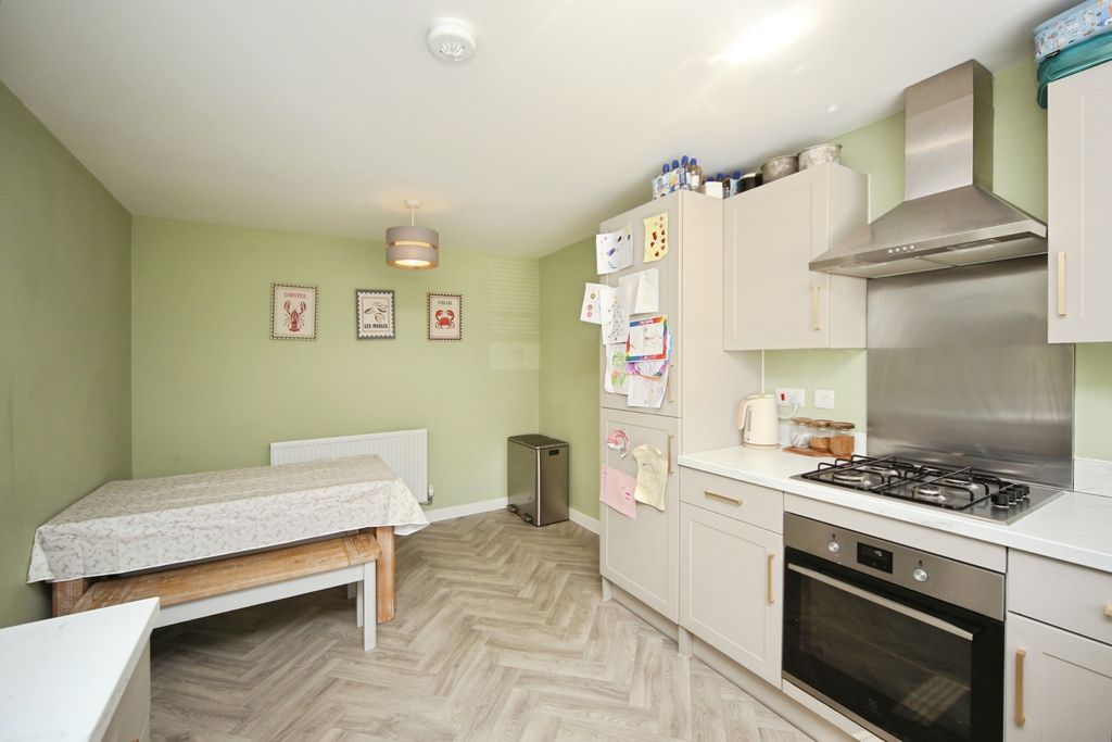 Property photo 3 of 18 Pbox-Img.Jpg