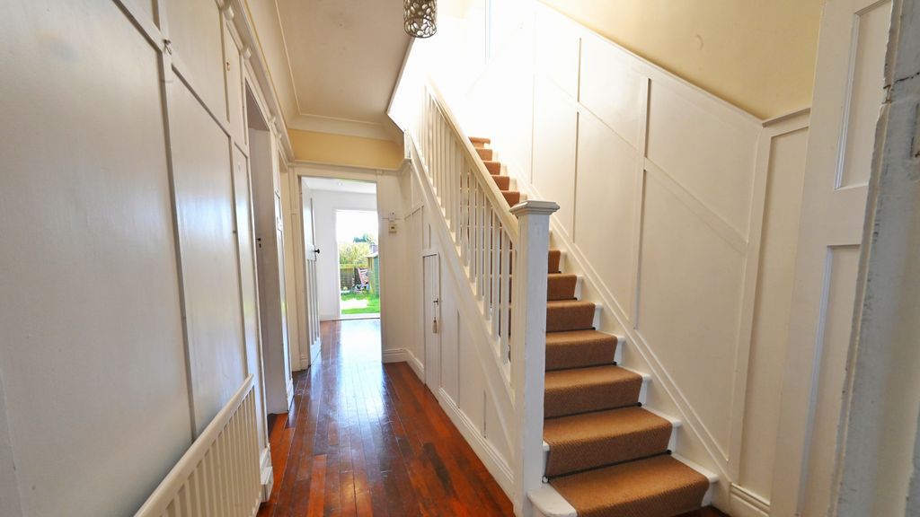 Property photo 3 of 10 Gallery