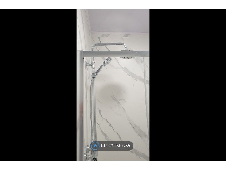 Property photo 2 of 13 Showerhead Ensuite