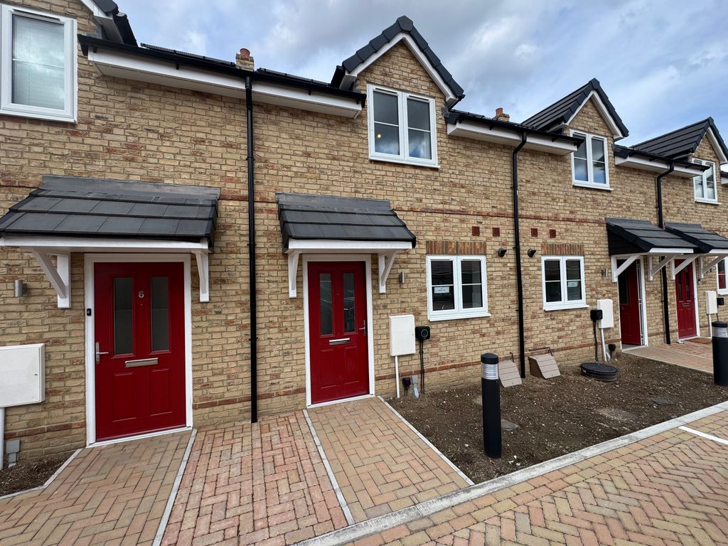 Property photo 2 of 19