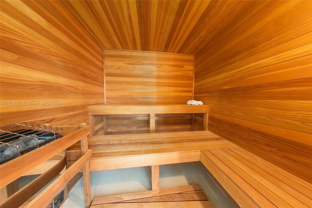 Property photo 3 of 6 <Alttext/>
