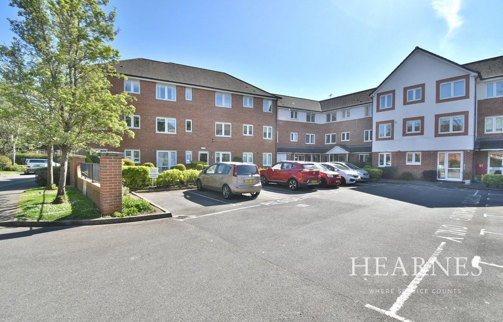 Property photo 1 of 16