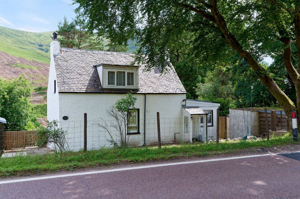Property photo 1 of 24
