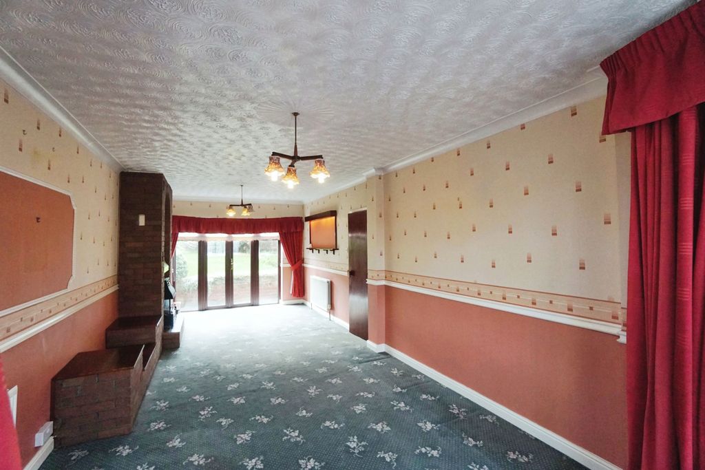 Property photo 2 of 15 Lounge Diner