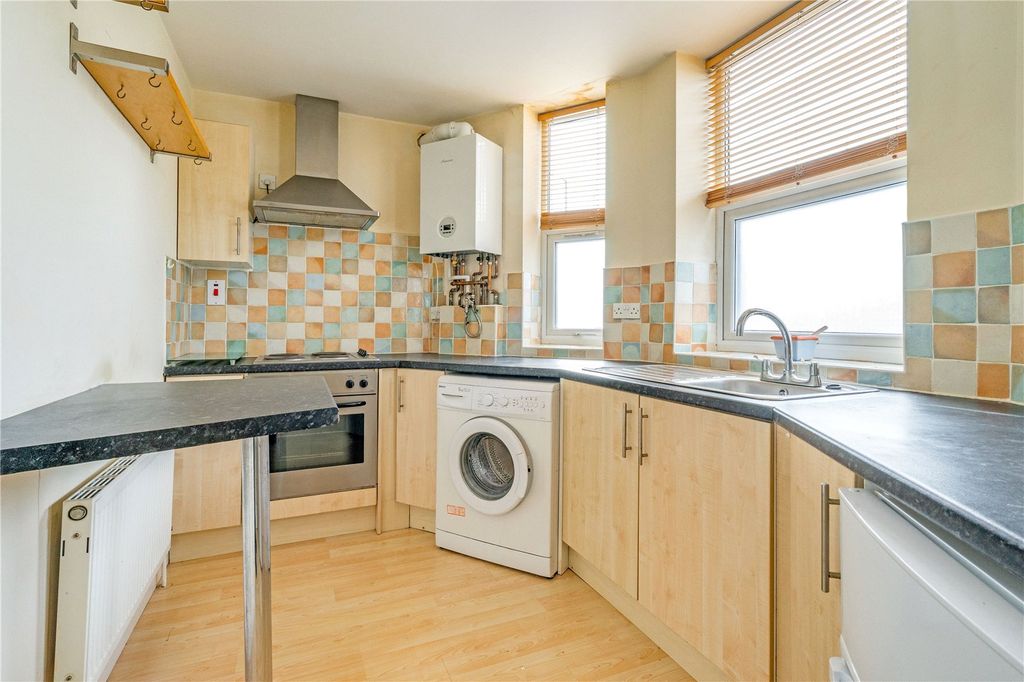 Property photo 2 of 9 Picture No. 04