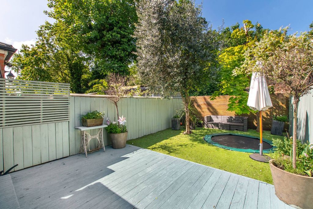 Property photo 1 of 19