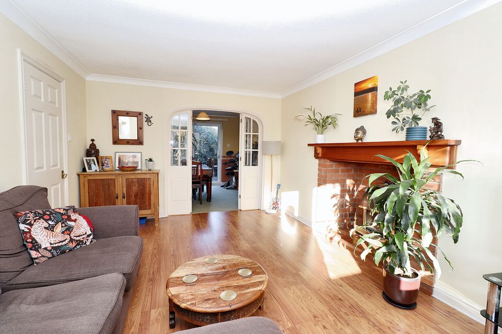Property photo 3 of 13 Img_0300