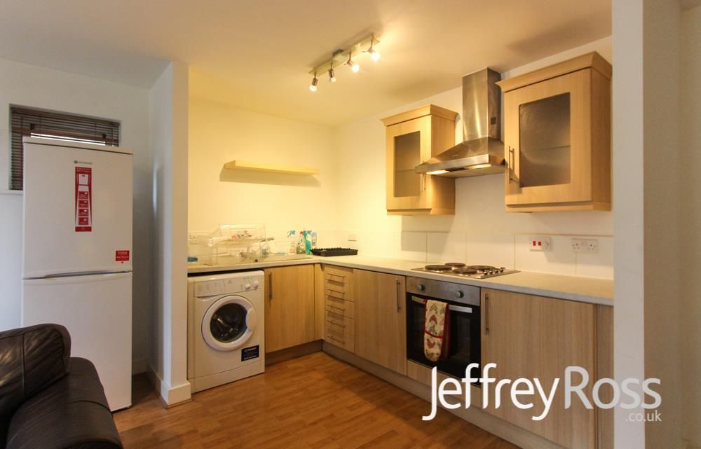 Property photo 3 of 12 Img-8.Jpg