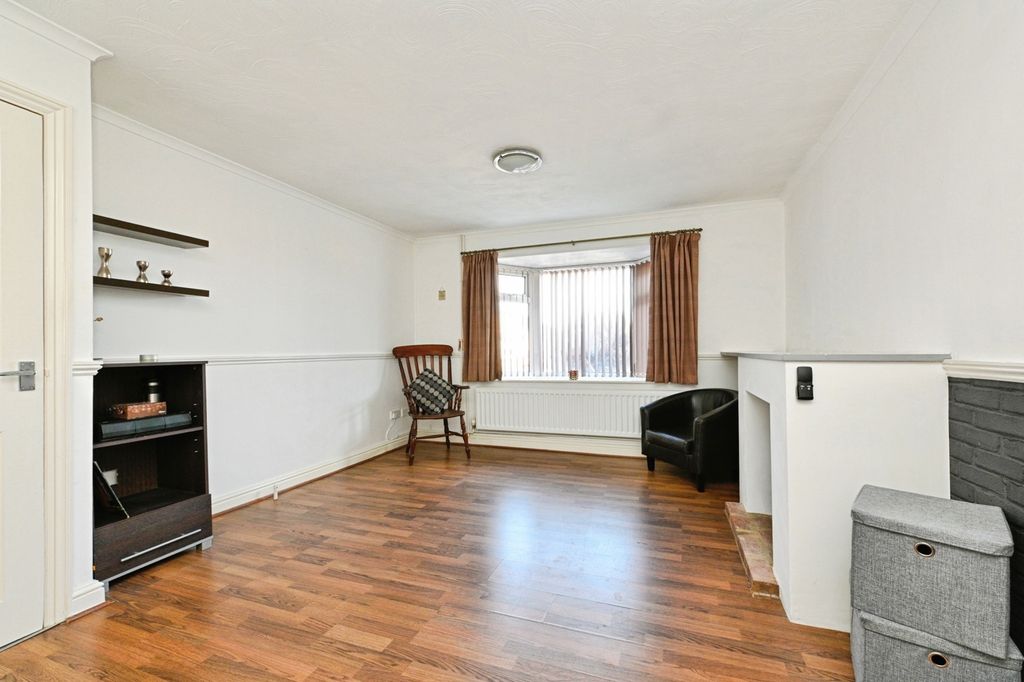 Property photo 2 of 20 Pbox-Img.Jpg