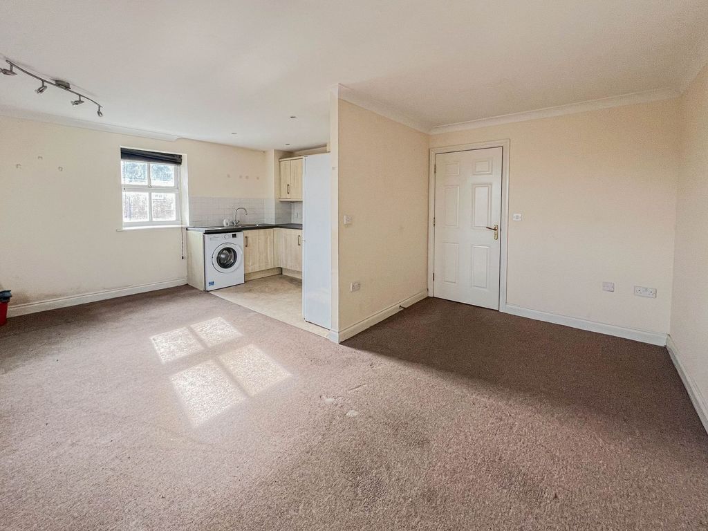 Property photo 3 of 7