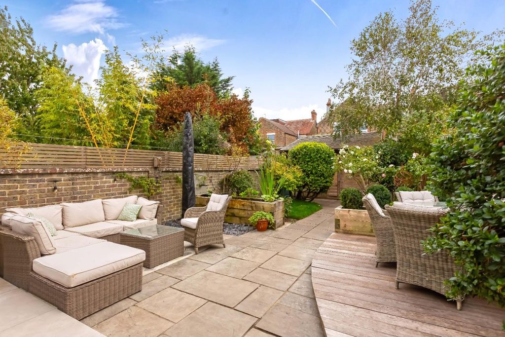 Property photo 2 of 40 Rosslyn Rd_25.Jpg