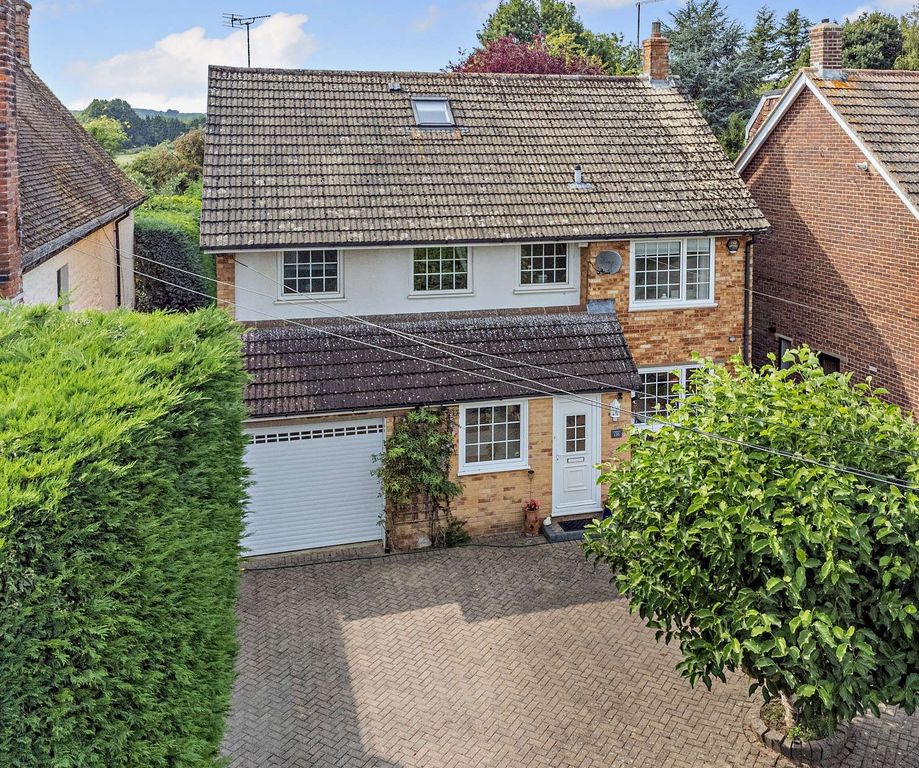 Property photo 1 of 18 House