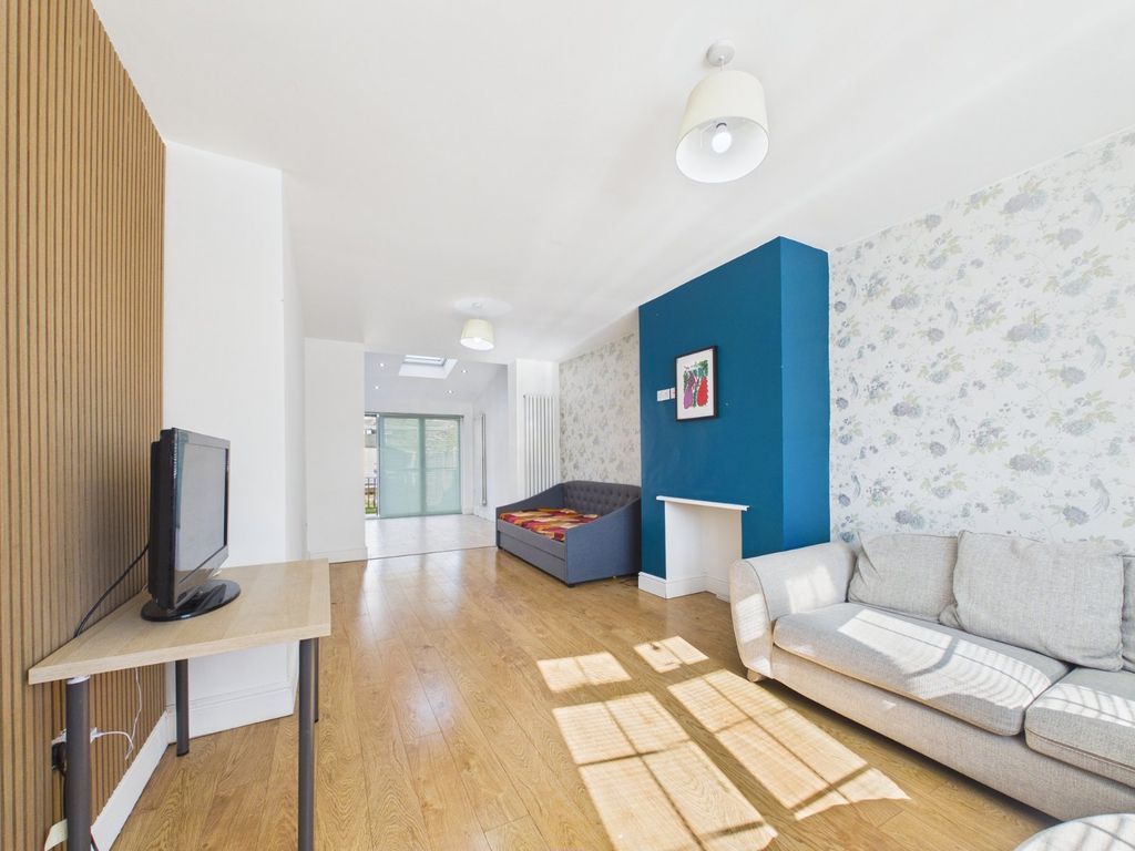 Property photo 2 of 23 Picture No. 04