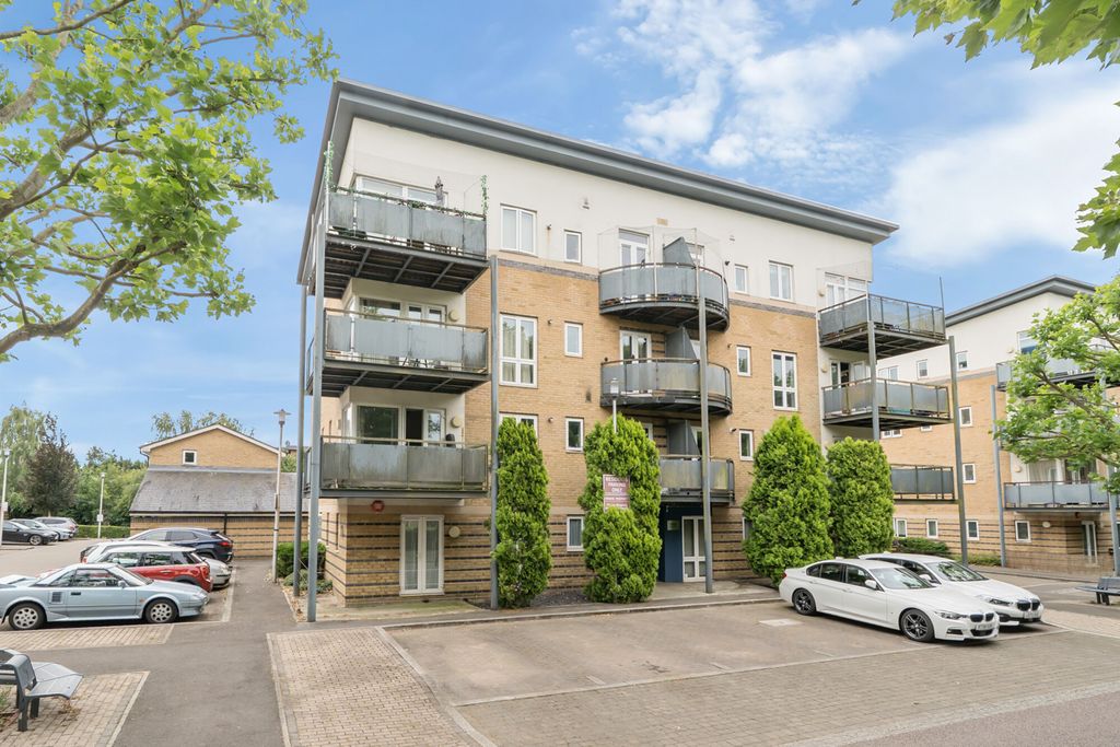 Property photo 1 of 21 1323939-1-686E431...