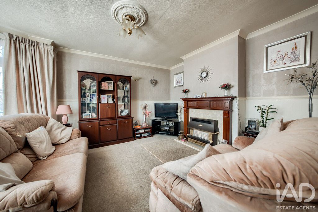 Property photo 3 of 22